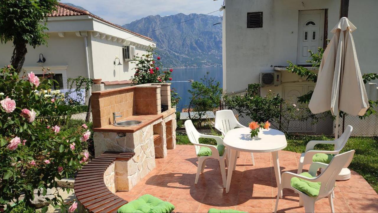 Holiday House In The Kotor Bay Exterior photo